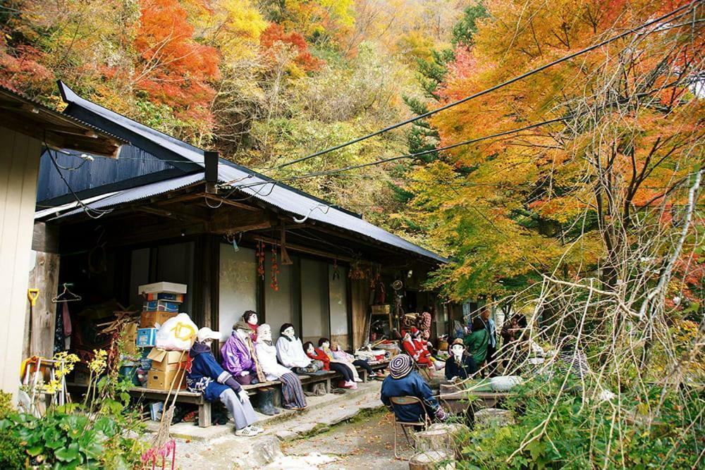 四国旅行のhub拠点 古民家ゲストハウス Heso Camp Miyoshi  Exteriör bild